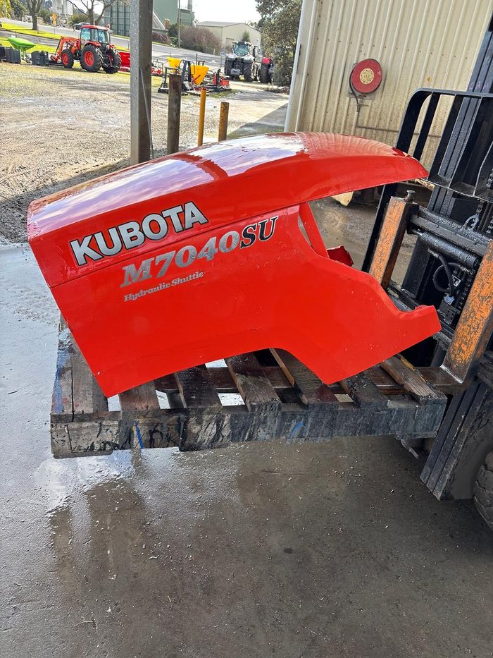 2024 Bonnet M7040SUHD