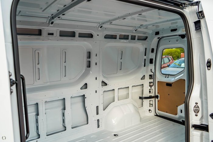 2026 Renault Master XDD MY26 Mineral White