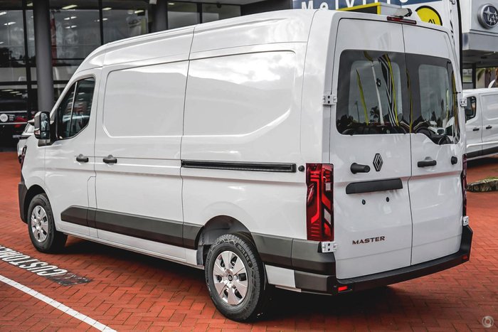 2026 Renault Master XDD MY26 Mineral White