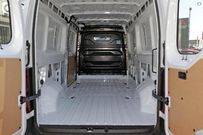2026 Renault Master XDD MY26 Mineral White