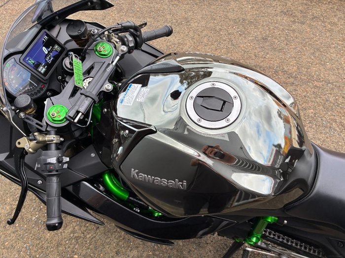 2025 Kawasaki NINJA H2 GREEN