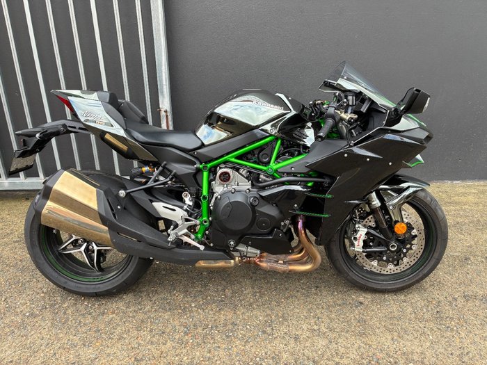 2025 Kawasaki NINJA H2 GREEN