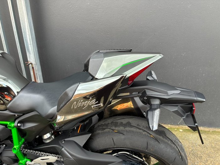 2025 Kawasaki NINJA H2 GREEN