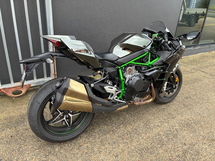 2025 Kawasaki NINJA H2 GREEN