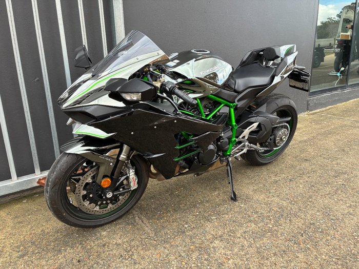 2025 Kawasaki NINJA H2 GREEN