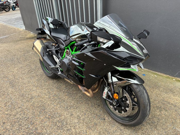 2025 Kawasaki NINJA H2 GREEN