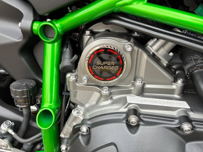 2025 Kawasaki NINJA H2 GREEN