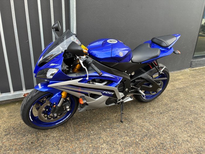 2016 Yamaha YZF-R6 BLUE