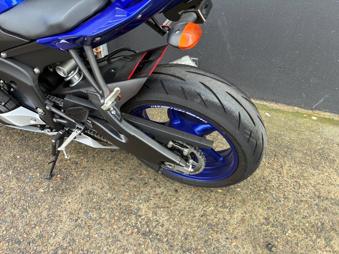 2016 Yamaha YZF-R6 BLUE