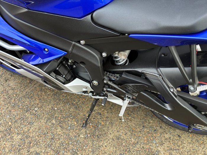 2016 Yamaha YZF-R6 BLUE