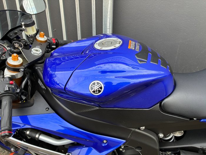 2016 Yamaha YZF-R6 BLUE