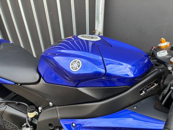 2016 Yamaha YZF-R6 BLUE