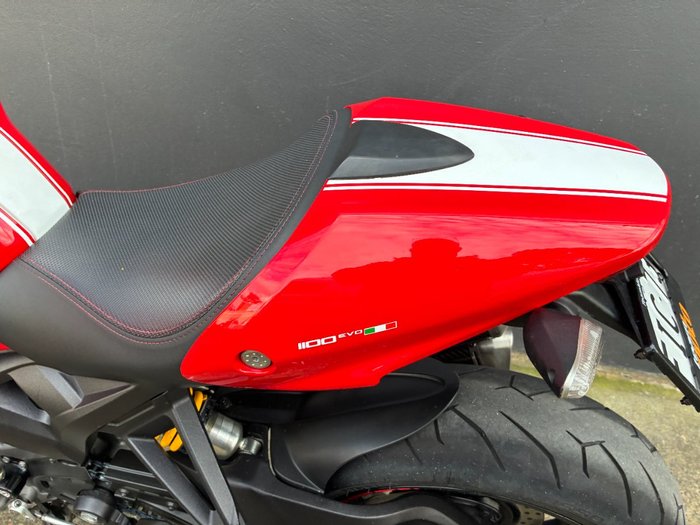 2013 Ducati MONSTER 1100 EVO (ABS) RED