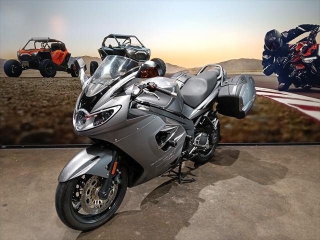 2009 Triumph Sprint ST 1050