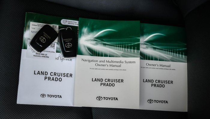 2023 Toyota Landcruiser Prado VX