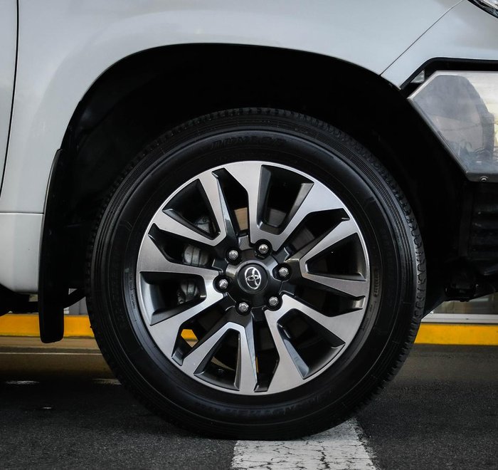 2023 Toyota Landcruiser Prado VX
