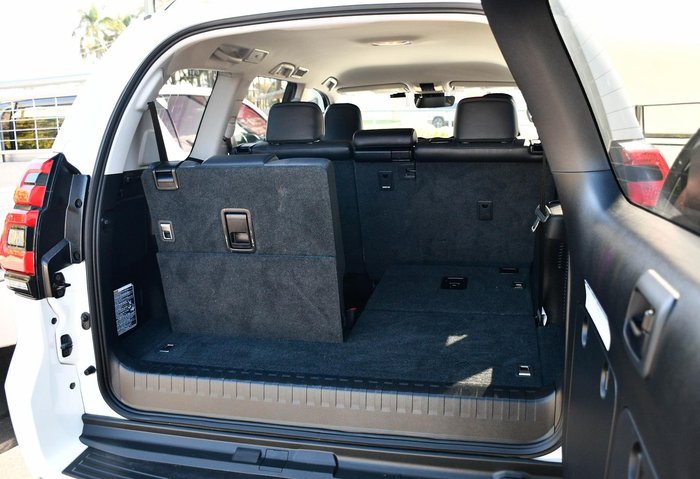 2023 Toyota Landcruiser Prado VX