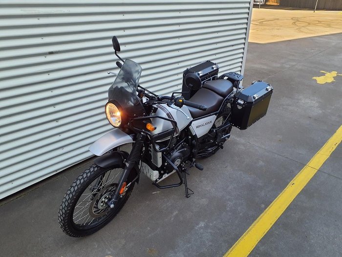2022 Royal Enfield Himalayan E5 Mid Himalayan Silver