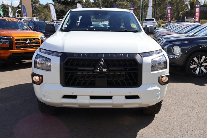 2026 Mitsubishi Triton GLX