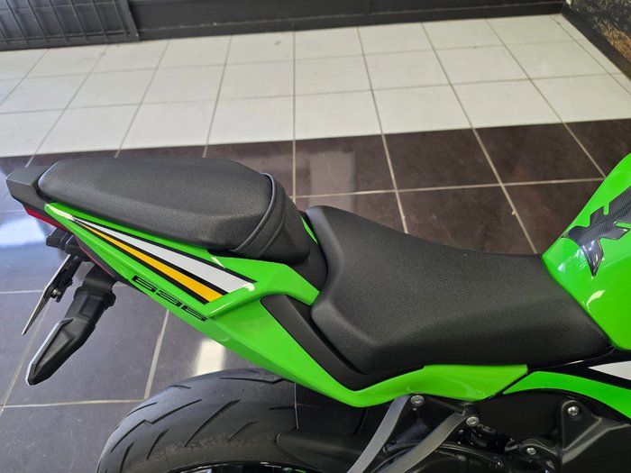 2024 Kawasaki NINJA ZX-6R (636) KRT EDITION GREEN