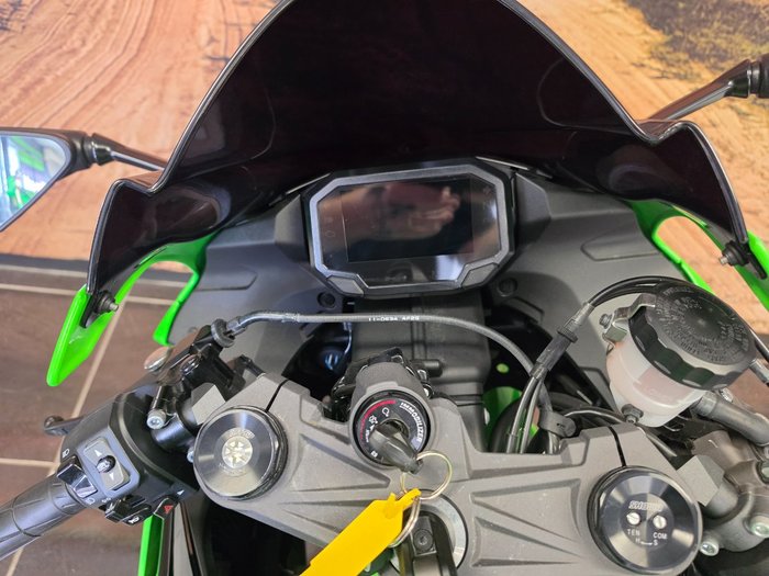 2024 Kawasaki NINJA ZX-6R (636) KRT EDITION GREEN