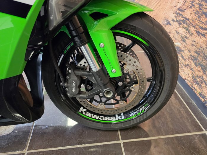 2024 Kawasaki NINJA ZX-6R (636) KRT EDITION GREEN