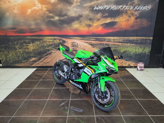 2024 Kawasaki NINJA ZX-6R (636) KRT EDITION GREEN