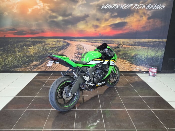2024 Kawasaki NINJA ZX-6R (636) KRT EDITION GREEN