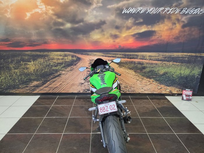 2024 Kawasaki NINJA ZX-6R (636) KRT EDITION GREEN