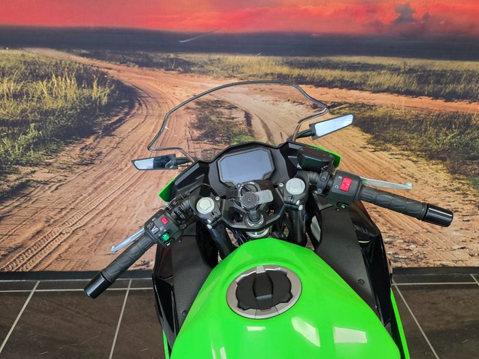 2025 Kawasaki NINJA 500 SE (LAMS) GREEN