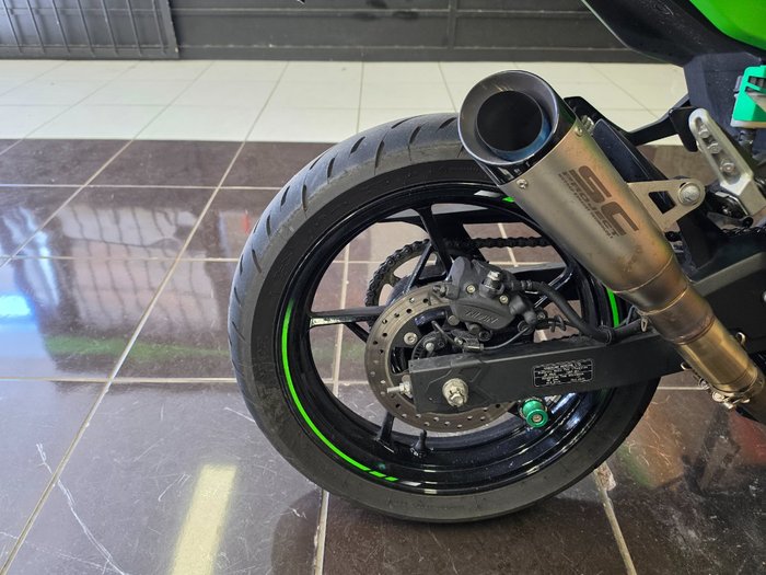 2025 Kawasaki NINJA 500 SE (LAMS) GREEN