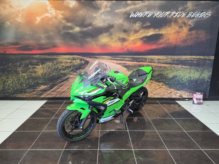 2025 Kawasaki NINJA 500 SE (LAMS) GREEN