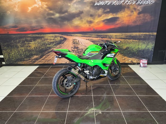 2025 Kawasaki NINJA 500 SE (LAMS) GREEN