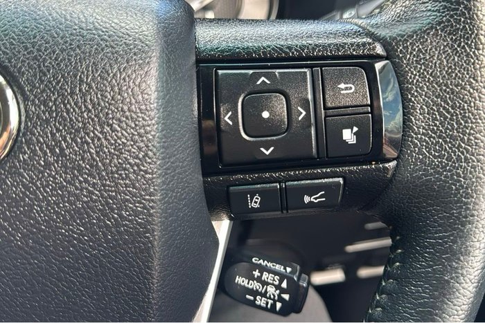 2022 Toyota Hilux SR5