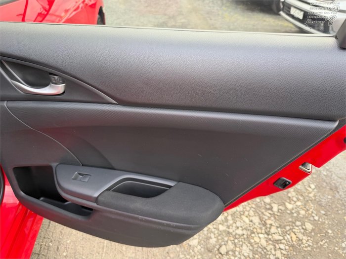 2018 HONDA CIVIC VTi-S