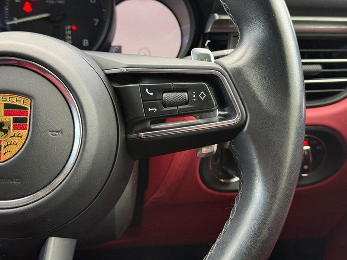 2021 Porsche Macan