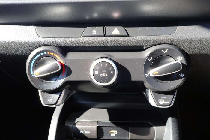 2023 Kia Stonic S