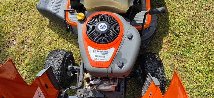 2015 Husqvarna 2015 Husqvarna TS 138 Tractor Orange