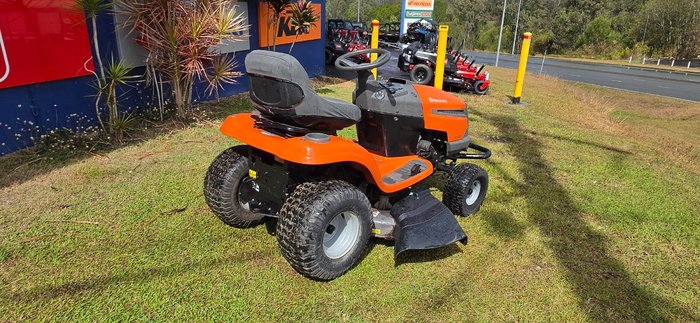 2015 Husqvarna 2015 Husqvarna TS 138 Tractor Orange