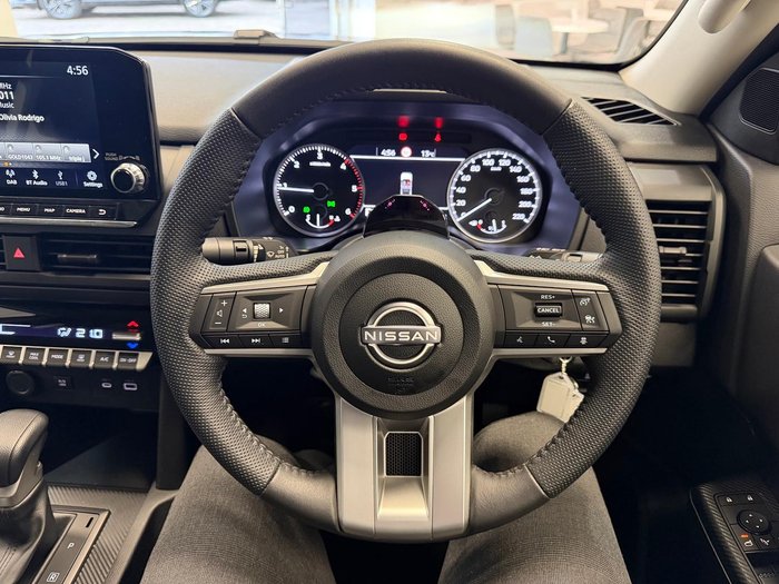 2025 Nissan Navara ST