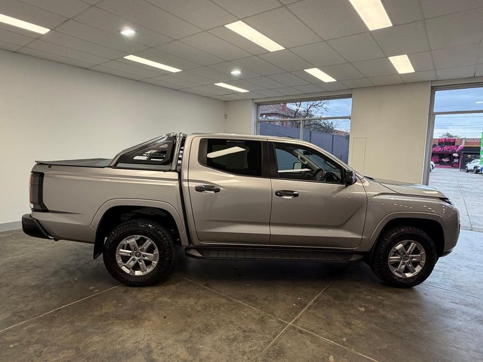 2025 Nissan Navara ST