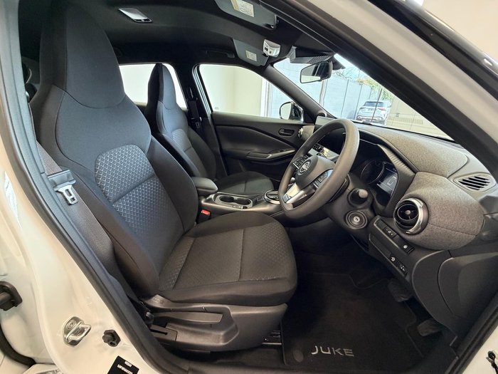 2025 Nissan JUKE ST+
