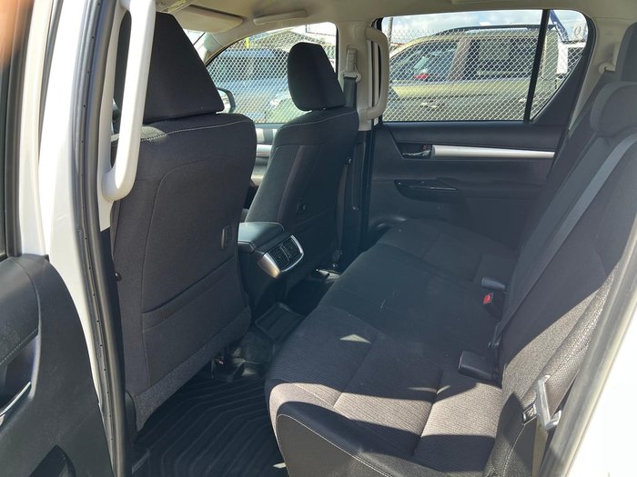 2020 Toyota Hilux SR5