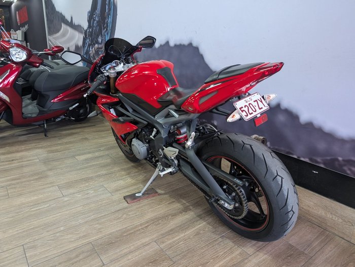 2012 Triumph DAYTONA 675 RED