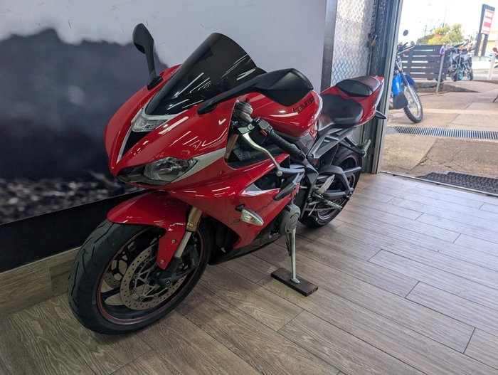 2012 Triumph DAYTONA 675 RED