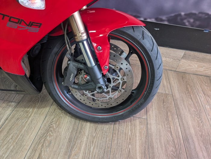 2012 Triumph DAYTONA 675 RED