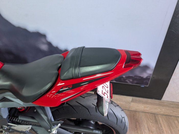 2012 Triumph DAYTONA 675 RED