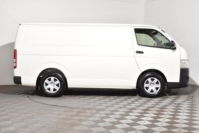 2017 Toyota Hiace