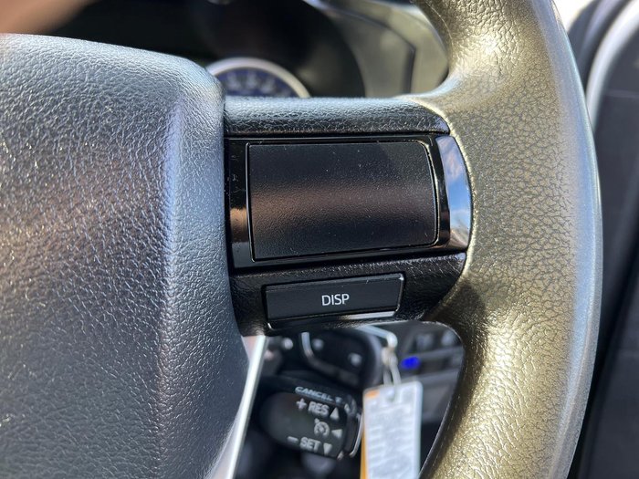 2019 Toyota Hilux SR