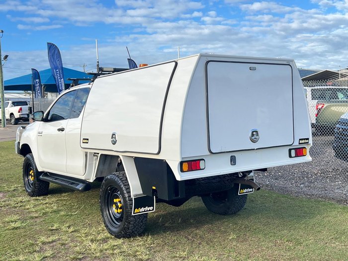 2019 Toyota Hilux SR
